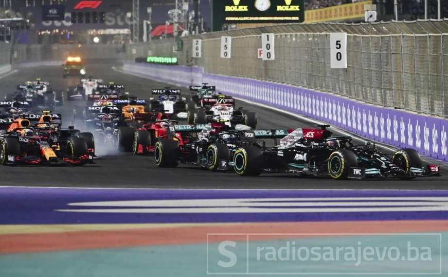 Jedna od najkontroverznijih F1 trka vožena u Saudijskoj Arabiji, pobijedio Hamilton 
