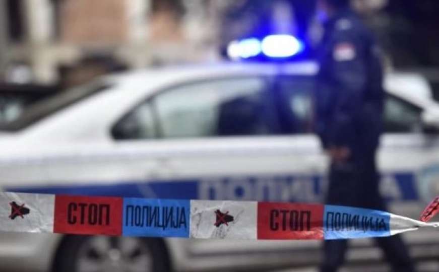 Užas u Beogradu: Policija ušla u stan i zatekla dva leša!