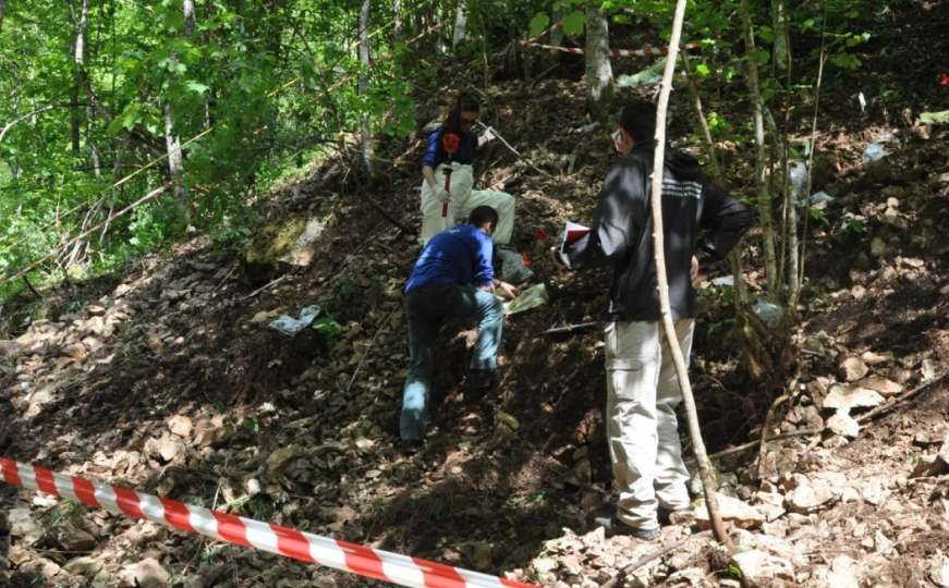 Potvrđeno: Žrtve iz masovne grobnice u Kalinoviku ubijene u u Srebrenici 1995.