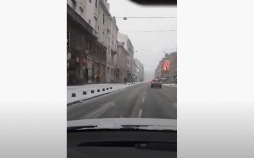 Pogledajte kako je jutros očišćena glavna ulica u Sarajevu