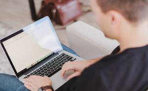 Sarajlija varao građane: Skidao novac sa računa i koristio ga za kockanje