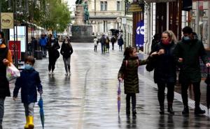 Slovenija razmatra nove mjere ograničenja pred praznike