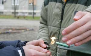 Strava u Srbiji: Petarde eksplodirale u ruci maloljetne djevojčice