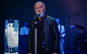 Dino Merlin i "Laku noć, moja mala barbiko..."