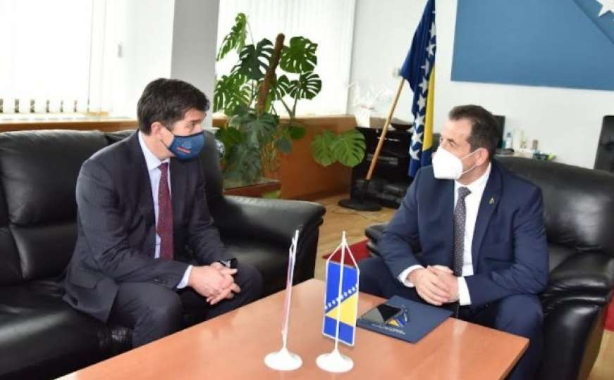 Ministar Cikotić održao sastanak sa ambasadorom Nelsonom