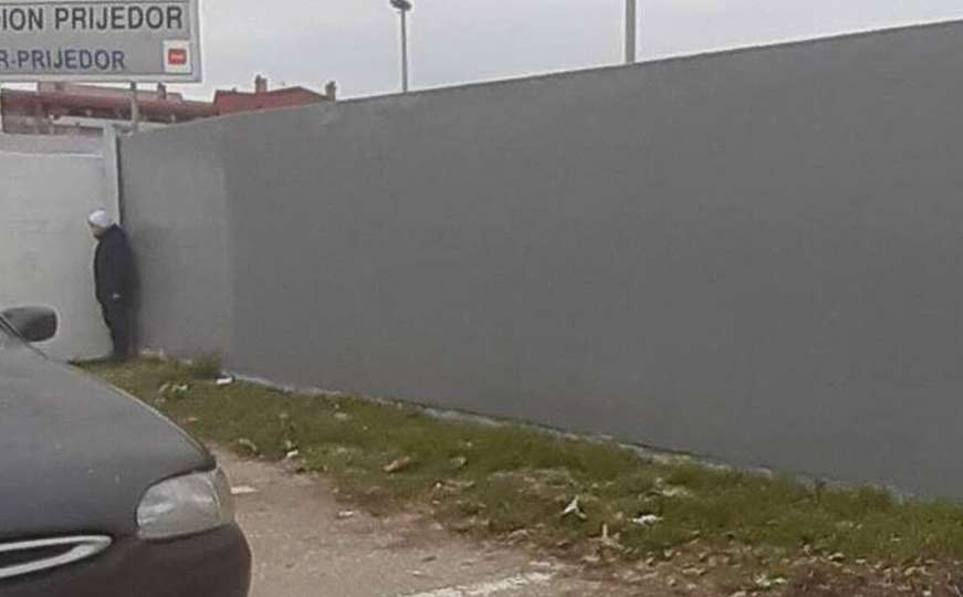Policija uklonila sramotni grafit u Prijedoru