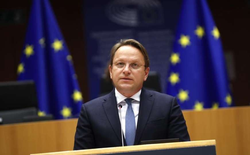 Delegacija EU: Varhelyi pozvao Dodika da ne poduzima nikakve jednostrane korake