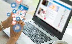 Stvari koje ne biste trebali objavljivati na Facebooku, pogotovo ne za praznike