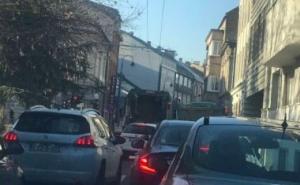 Saobraćajni kolaps na Čobaniji: Pokvario se kamion?