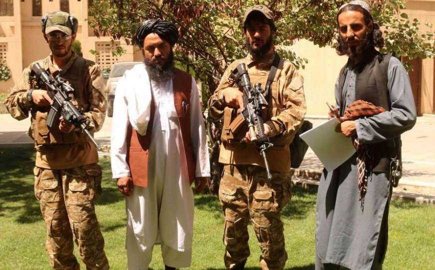 Talibani naredili: Radnje s odjećom moraju ukloniti glave lutkama u izlogu