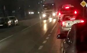 Udes na bh. cesti, velika kolona vozila: Ima povrijeđenih 