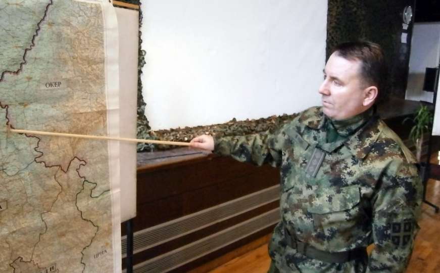 Vučić imenovao Muharema Fazlića za prvog muslimanskog generala Vojske Srbije