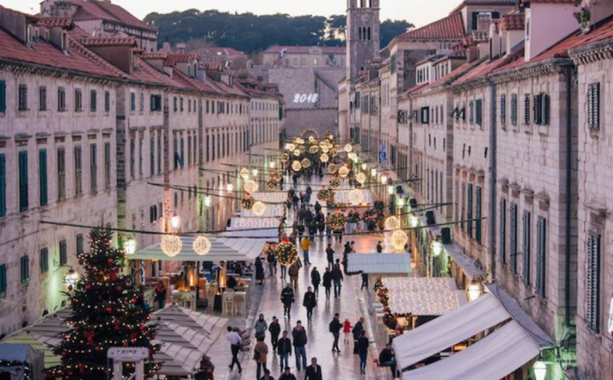 Dubrovnik i u januaru ostavlja bez daha: Ovako izgleda dok puše jugo