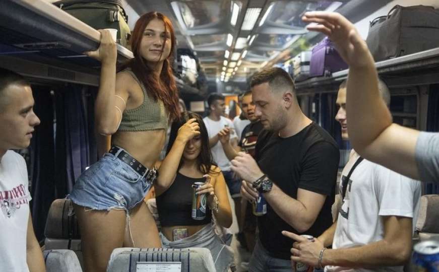 Kako je izgledala vožnja u vozu Beograd-Bar 