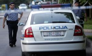 Hrvatska policija žestoko kaznila dva muškarca koja su nosili kokarde