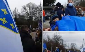 Bh. građani na protestima u Ženevi: Raširena zastava i poslana jedinstvena poruka
