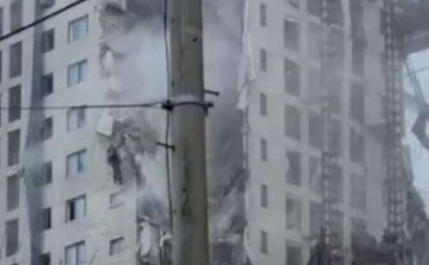 Jezive scene iz Južne Koreje: Urušila se zgrada s 39 spratova