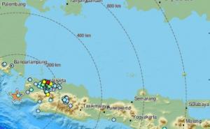 Snažan zemljotres pogodio Indoneziju 