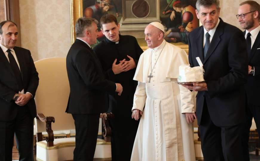 Željko Komšić u Vatikanu: U ponedjeljak sastanak sa papom Franjom 
