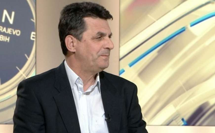 Lavić: Niko ne bi smio razgovarati o Izbornom zakonu - dok se ne deblokira država
