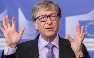 Bill Gates o teorijama zavjere da ugrađuje čipove u ljude: Zašto bih to učinio?