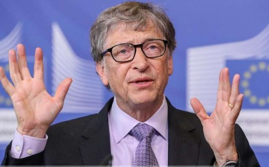 Bill Gates o teorijama zavjere da ugrađuje čipove u ljude: Zašto bih to učinio?