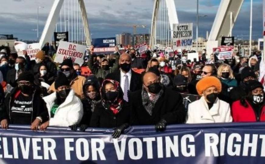 Porodica Martina Luthera Kinga predvodi marš za prava birača u SAD-u
