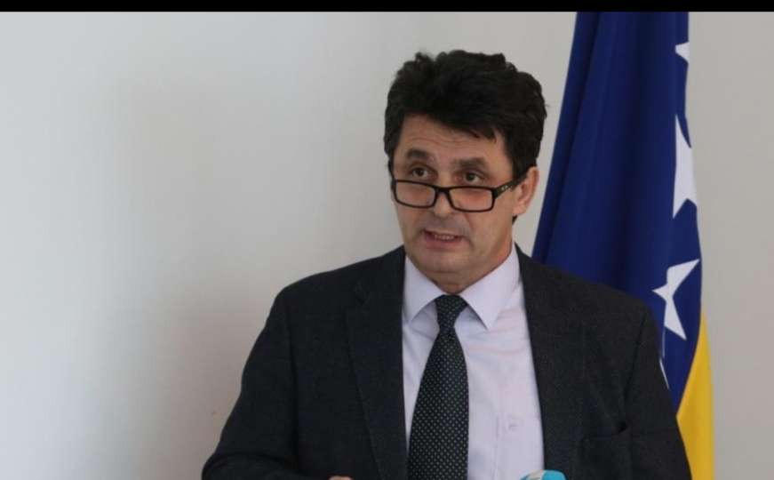 Prof. Lavić: Ne mogu se podržati pregovori koji planiraju aparthejd