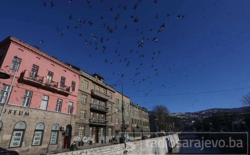 Prelijepo nebo iznad Sarajeva se 'ukazalo': Nad Šeherom ni oblačka
