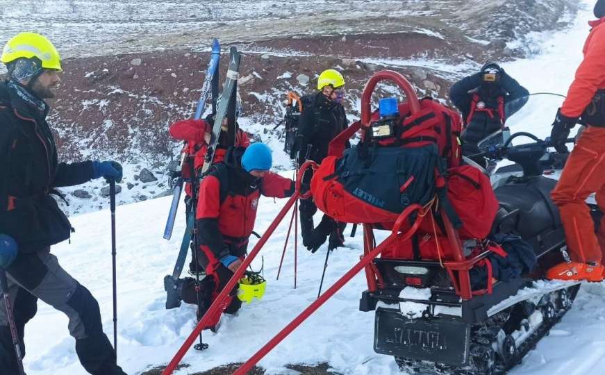 GSS o nesreći na Bjelašnici: Planinari su se sami uspjeli izvući iz snijega