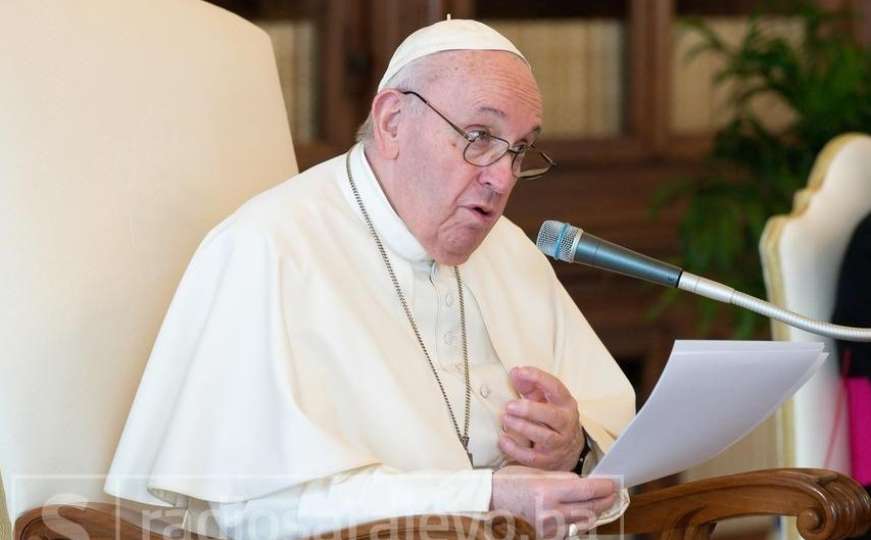 Papa Franjo organizuje molitvu za mir u Ukrajini