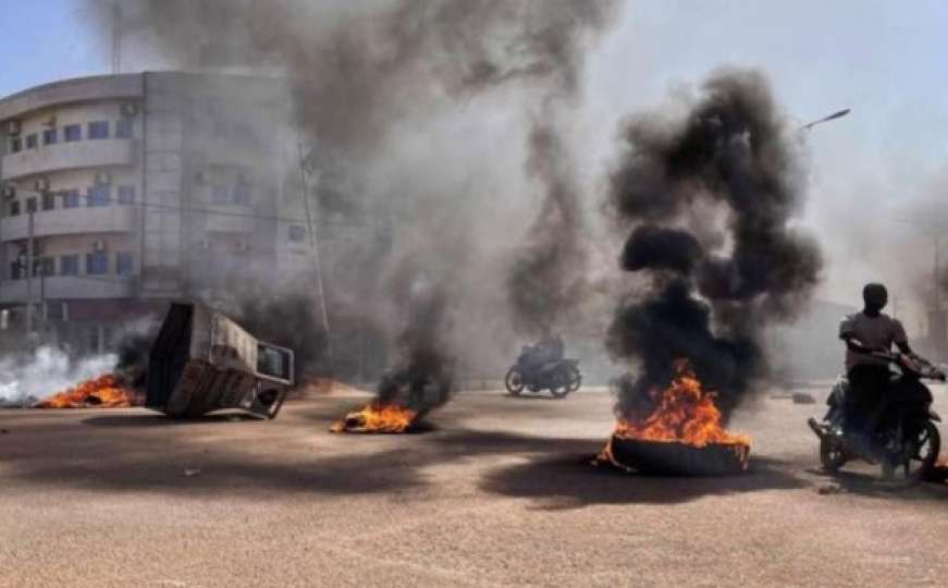 Haos u Burkini Faso: Pobunjeni vojnici zatočili predsjednika Rocha Kaborea 
