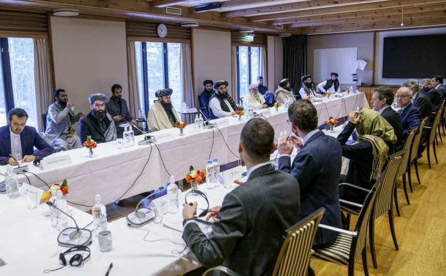 Delegacija afganistanskih talibana stigla u Oslo: Zašto pregovori?