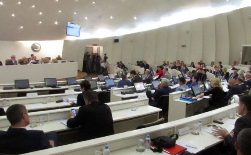 Predstavnički dom odobrio Prijedlog odluke o privremenom finansiranju FBiH
