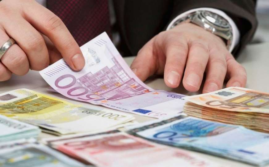 Vlasniku firme u BiH obećao 300.000 eura, pa mu uzeo 60.000 KM
