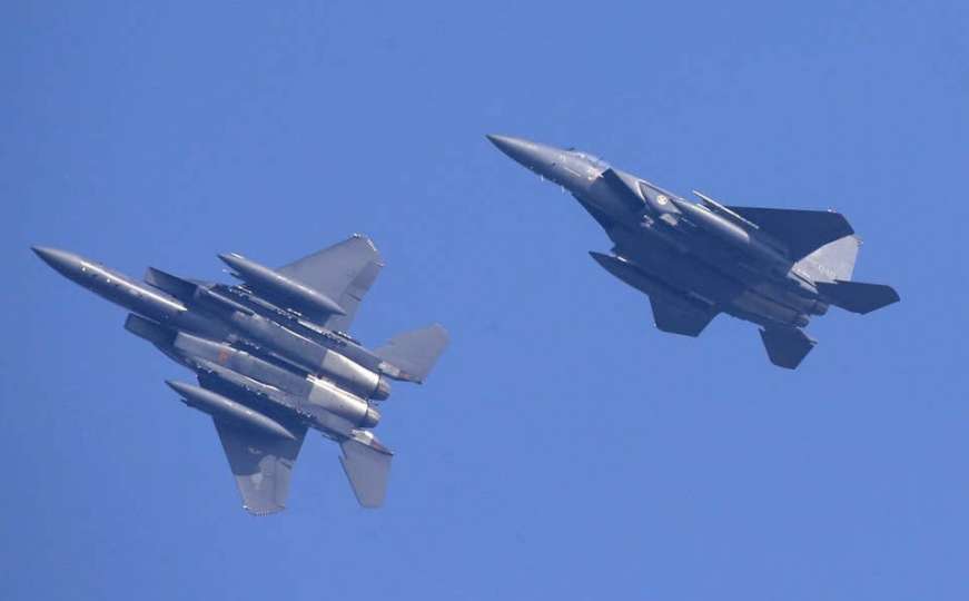 Šest američkih aviona 'F-15'  na samoj granici sa Rusijom