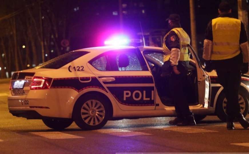 Pljačka u centru Sarajeva: Maskirani razbojnik prijetio pištoljem i pokupio novac