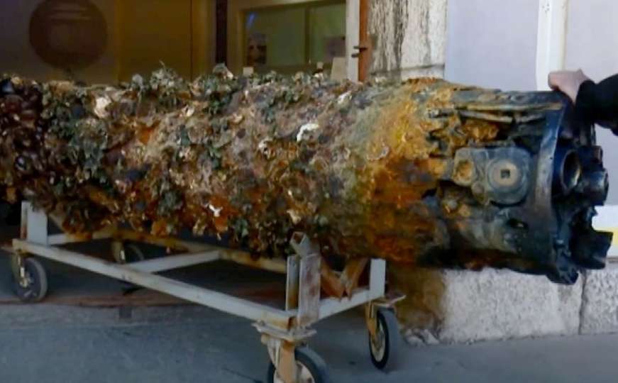 Iz hrvatskog mora izvučen torpedo star više od stotinu godina
