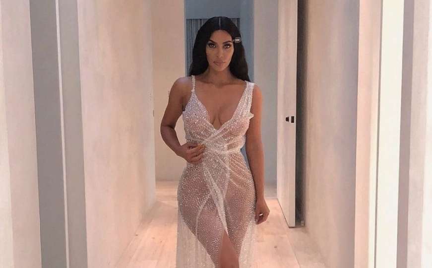Omiljeni parfem Kim Kardashian nije iz njene kolekcije: Prevladavaju zavodljive note