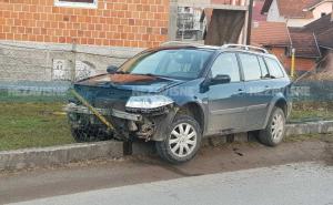 BiH: Pijan probio ogradu, po njega došao drugi auto, pa pobjegao