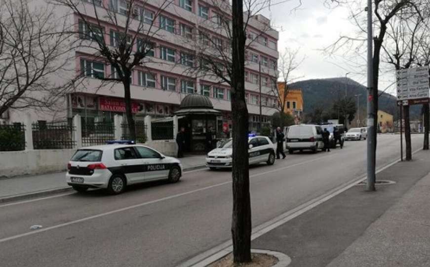 Kontrola u Hercegovini: Predao policajcima paketiće marihuane i spida 