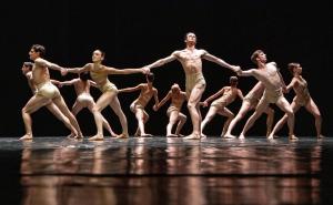 Nakon sinoćnjeg Nušića, gosti iz Beograda večeras izvode "Sedam smrtnih grehova" 