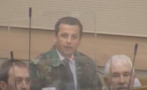 Vukanović obukao maskirnu uniformu i obratio se na Skupštini RS
