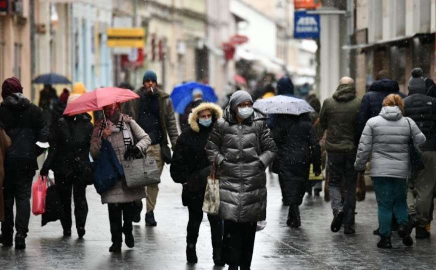 Radiosarajevo.ba na ulicama Šehera: Bijele pahulje nisu smetale šetačima