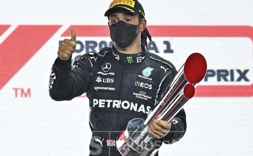 Mercedes riješio dilemu: “Dobro došao nazad, Lewise Hamiltone”