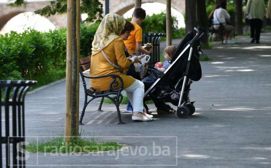 Danas isplata dječijih dodataka u Kantonu Sarajevo