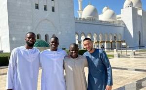 Zvijezde Chelseaja obavile džumu u džamiji u Abu Dhabiju
