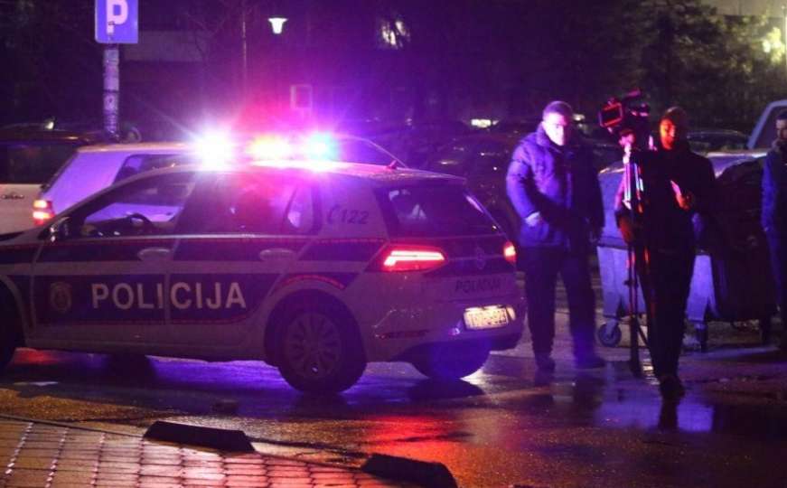 Sarajevski policajci upali u kuću: Zaplijenjena marihuana i pištolj