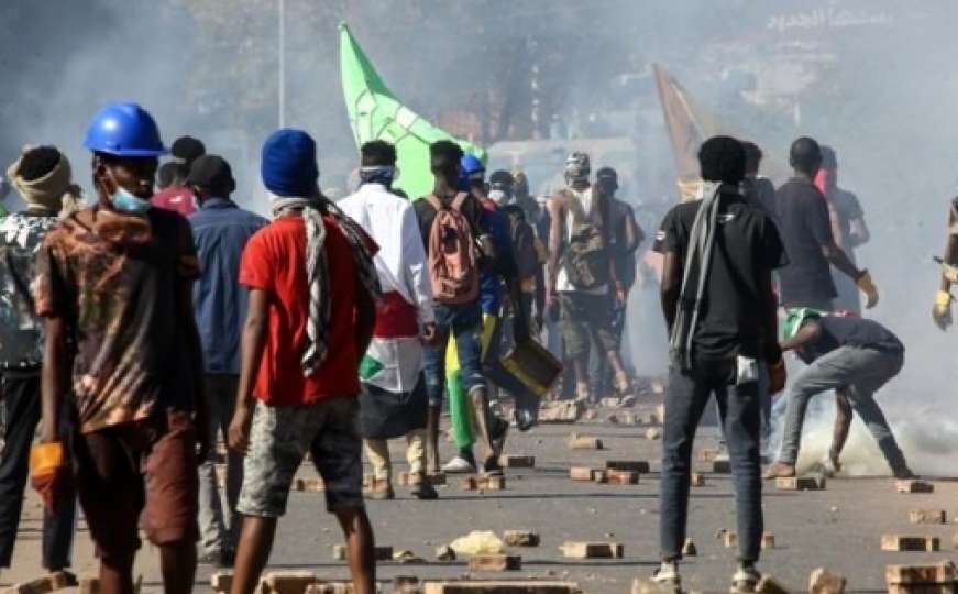 Tokom protesta u Sudanu poginulo 80 osoba 