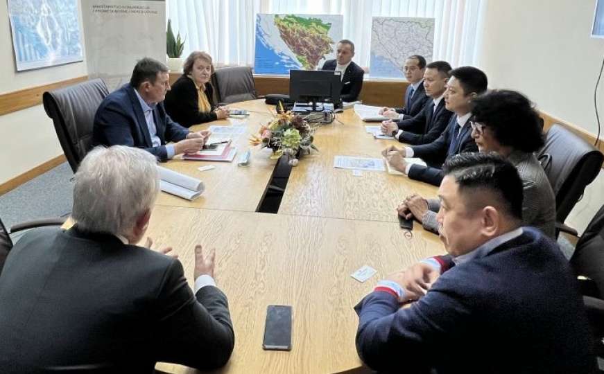Kinezi žele finansirati i graditi puteve u BiH